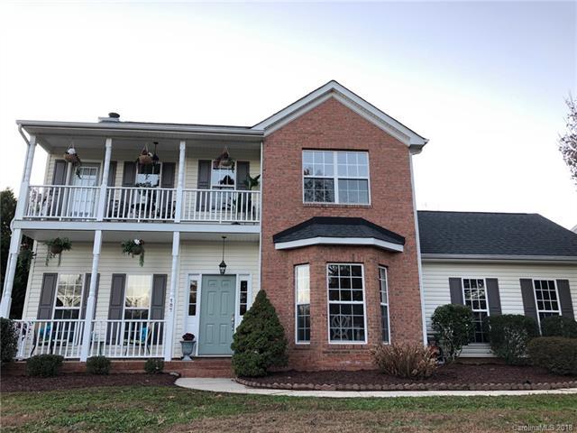 107 Currituck Court - Photo 1