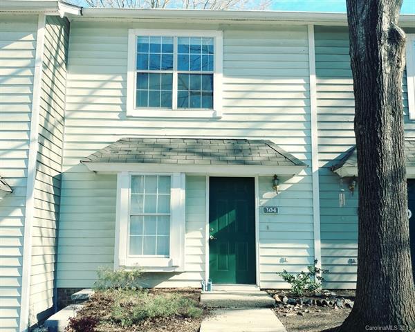 304 Heritage Parkway - Photo 1