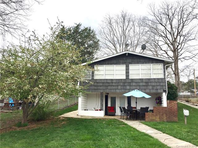 852 Pinehaven Drive - Photo 1