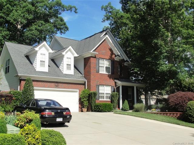 104 Vanderbilt Circle - Photo 1