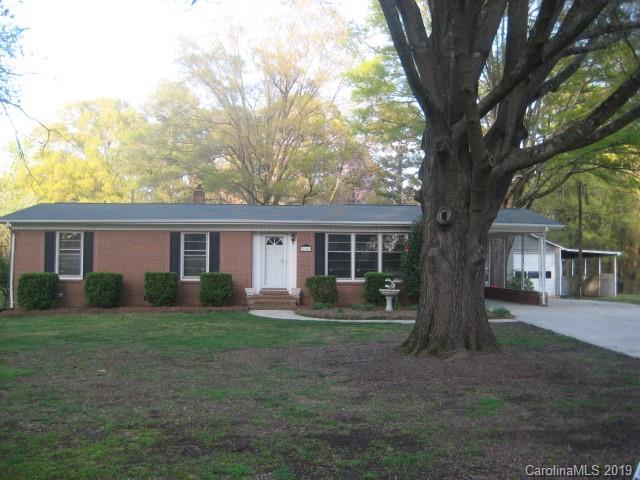 186 Greenbay Drive - Photo 1