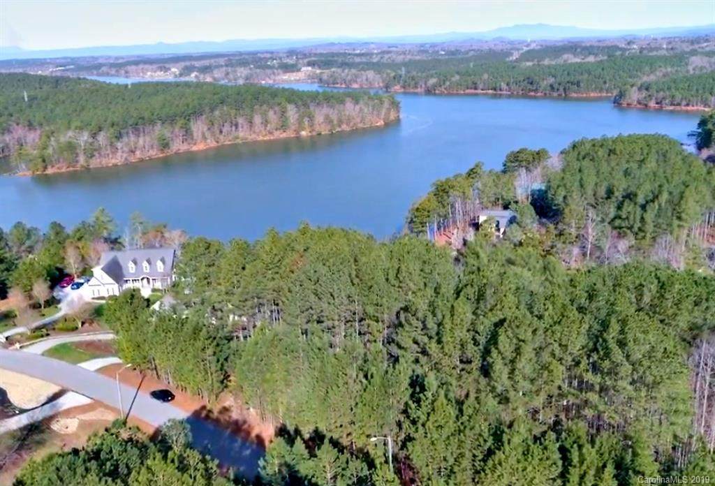 118 Edgewater Court - Photo 1