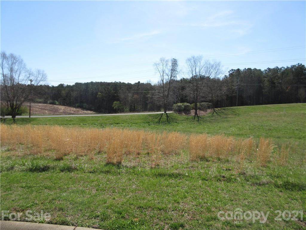 611 Muirfield Drive - Photo 1
