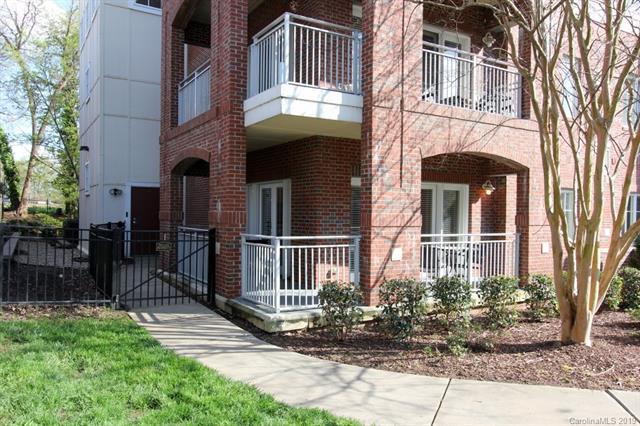1829 Kenilworth Avenue - Photo 1