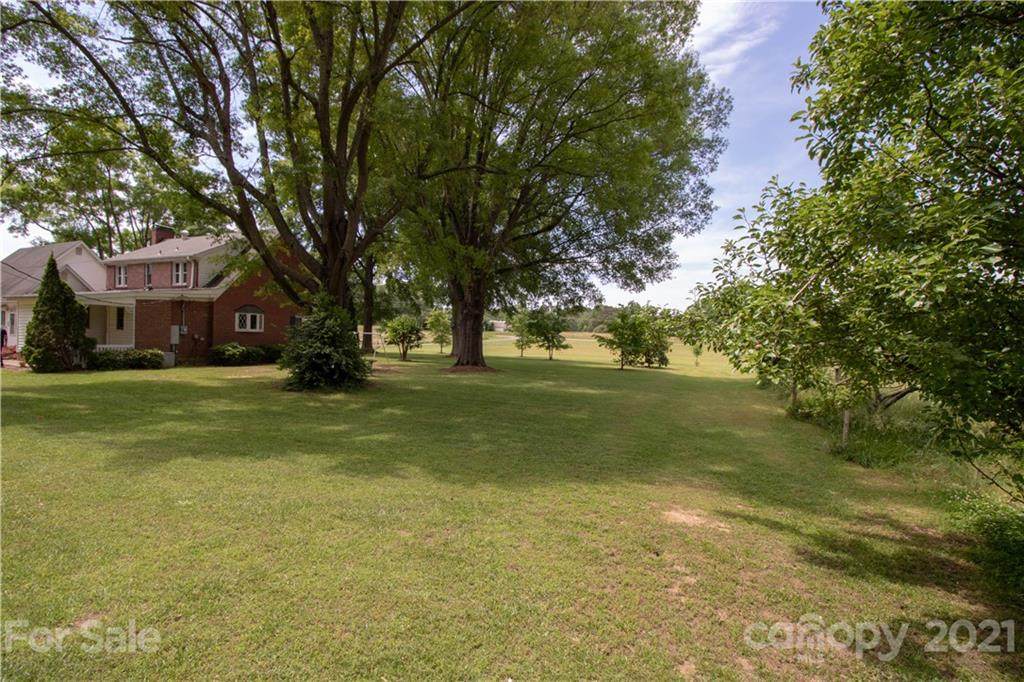 7310 Beatties Ford Road - Photo 1