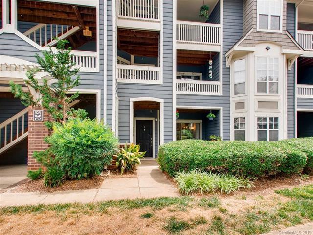 525 Olmsted Park Place - Photo 1