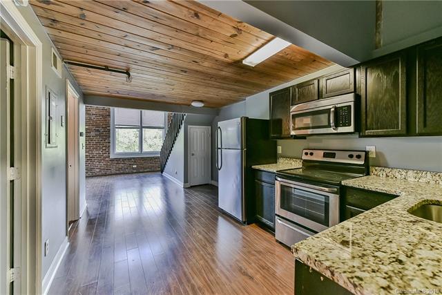 201 Hoskins Road - Photo 1