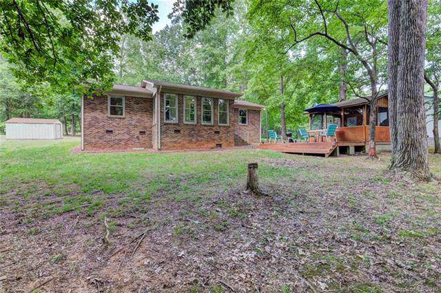 1075 Shore Acres Road - Photo 1