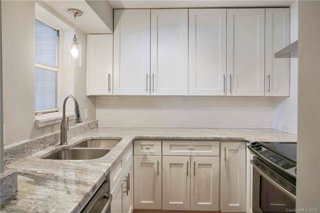 415 7th Street - Photo 1