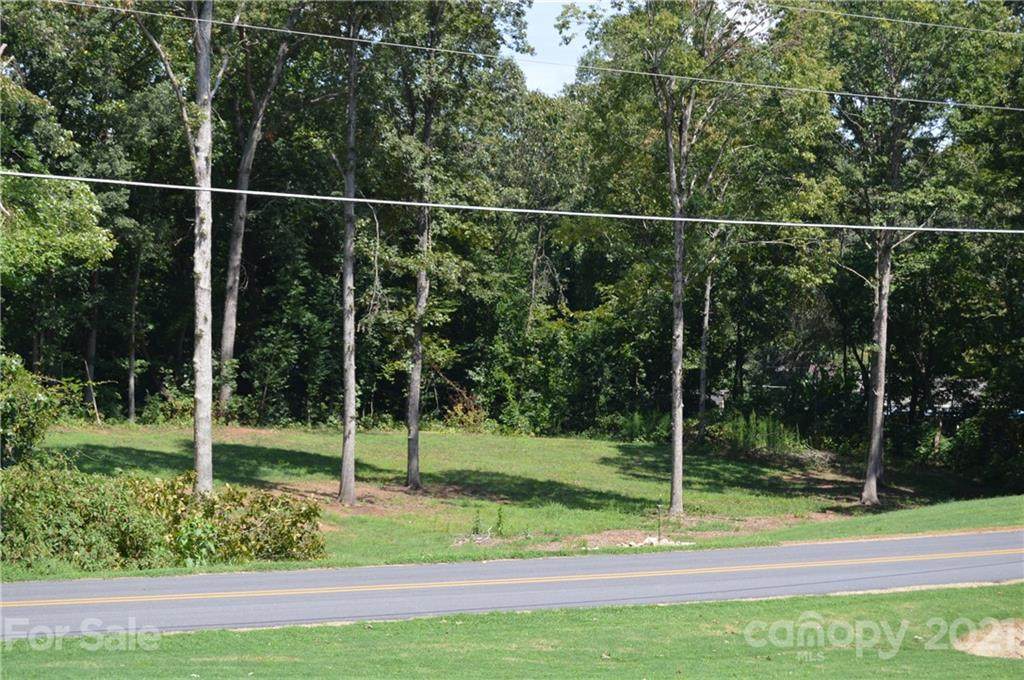 225 Gleneagles Road - Photo 1