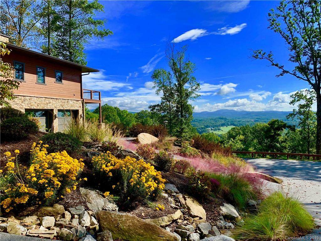 10 Rockcliff Way - Photo 1