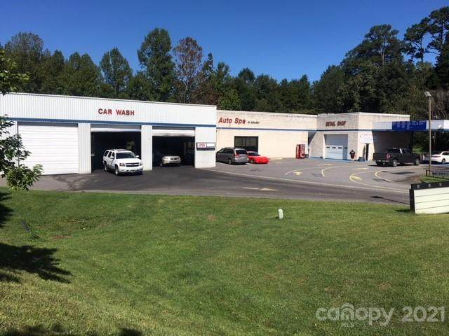 2931 Center Street - Photo 1