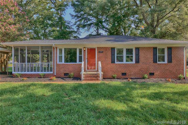 2493 Oakwood Circle - Photo 1
