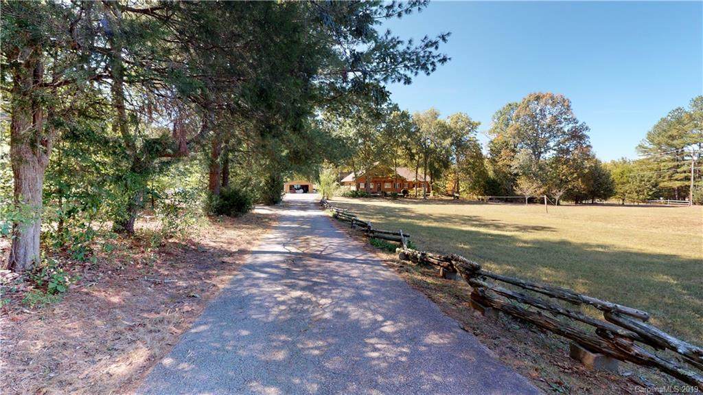 8804 Crossbow Lane - Photo 1