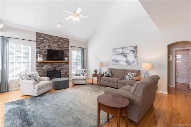 1417 Autumn Ridge Lane - Photo 1 1417 Autumn Ridge Lane - Photo 1