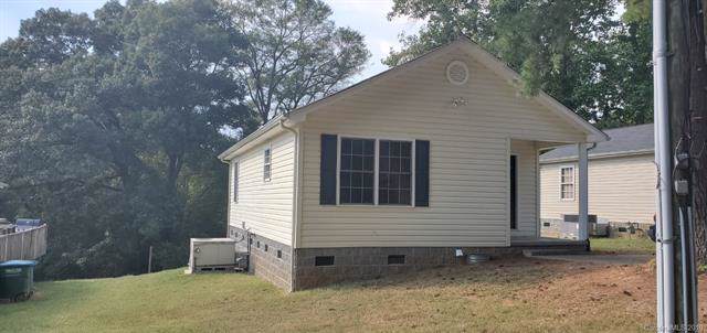 504 10th Street - Photo 1