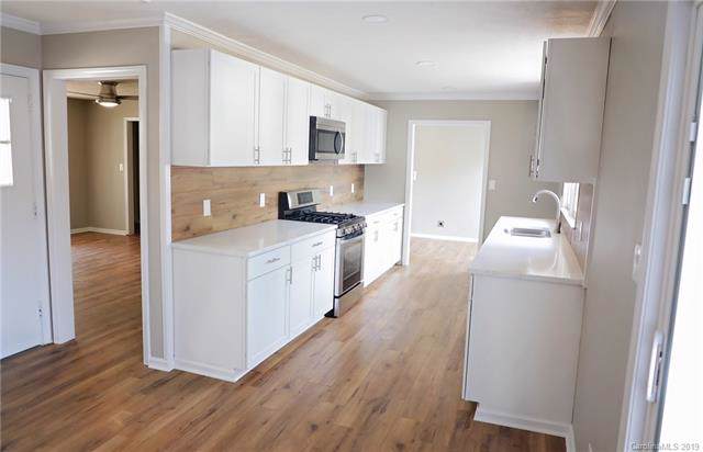 800 Surry Drive - Photo 1