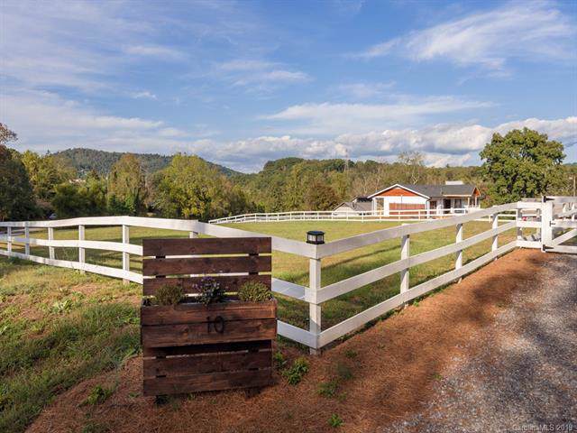 10 Thistledew Lane - Photo 1