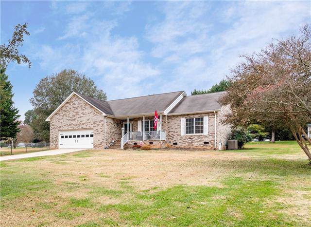2085 Evergreen Drive - Photo 1