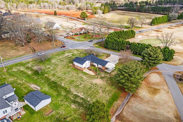 1814 Country Club Road - Photo 1