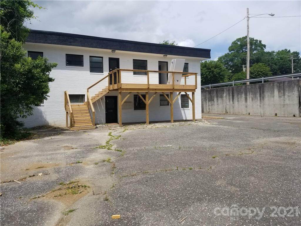 318 South Street - Photo 1