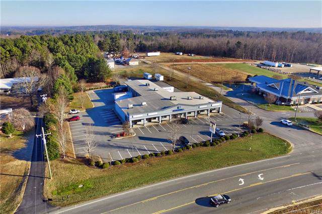 1086 River Highway - Photo 1
