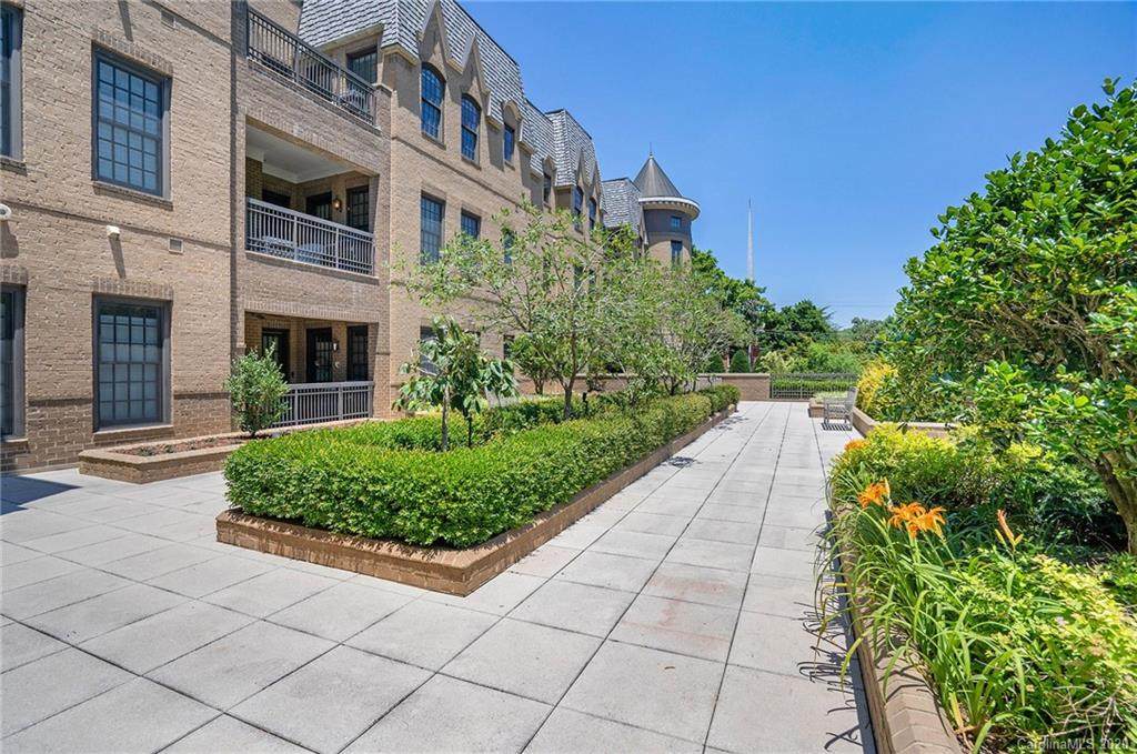 3268 Park Road - Photo 1