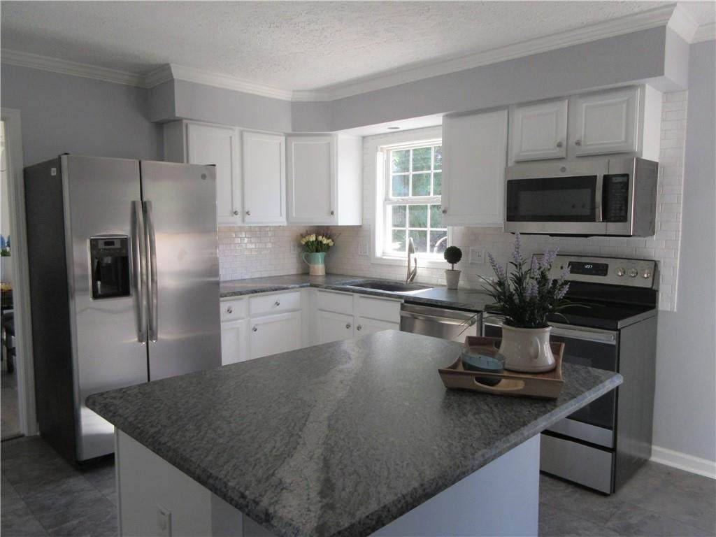 912 43rd Avenue - Photo 1