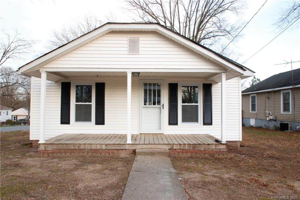 566 Hunter Avenue - Photo 1