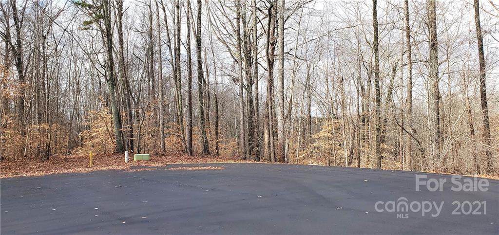 122 Huntcliff Drive - Photo 1