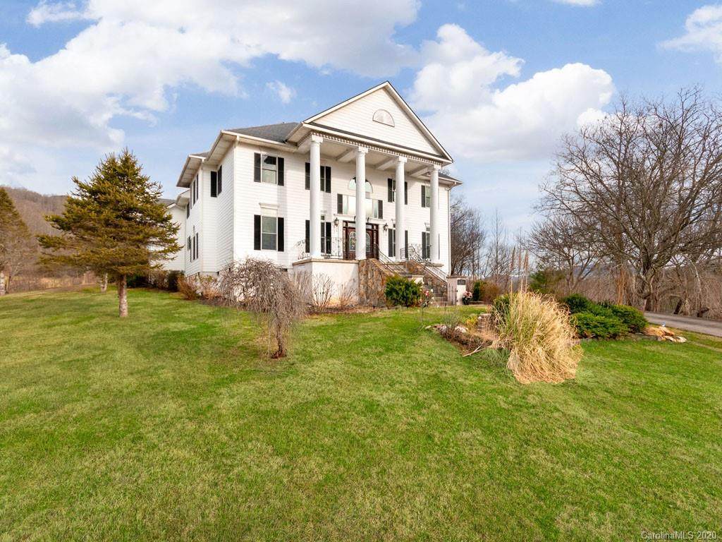 122 Lucky Lane - Photo 1