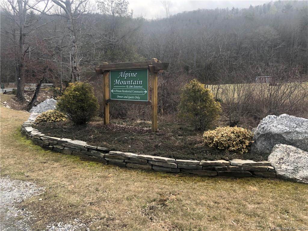 402 Skyline Road - Photo 1