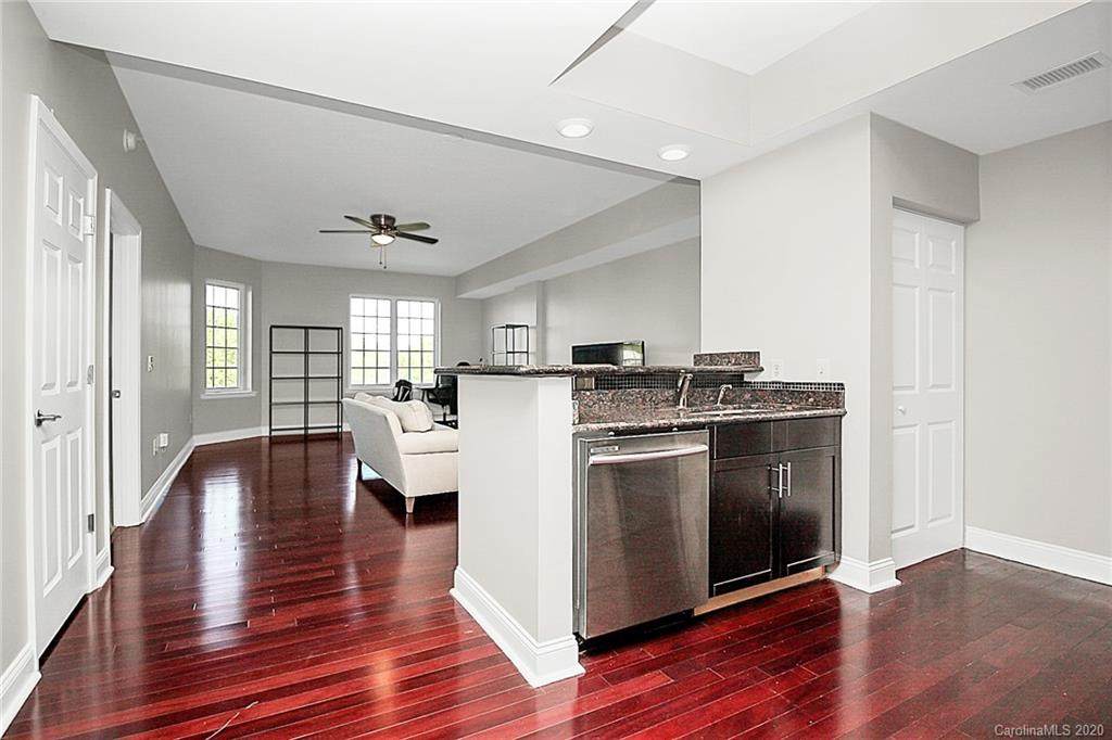 300 5th Street - Photo 1