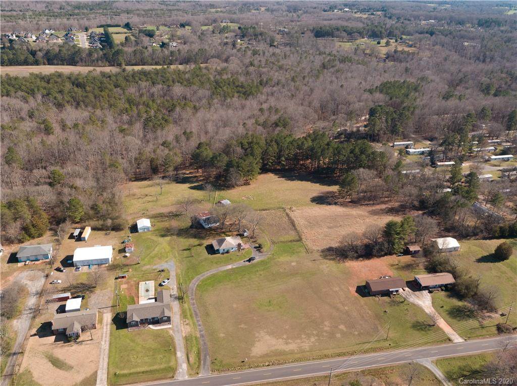 2954 Forbes Road - Photo 1