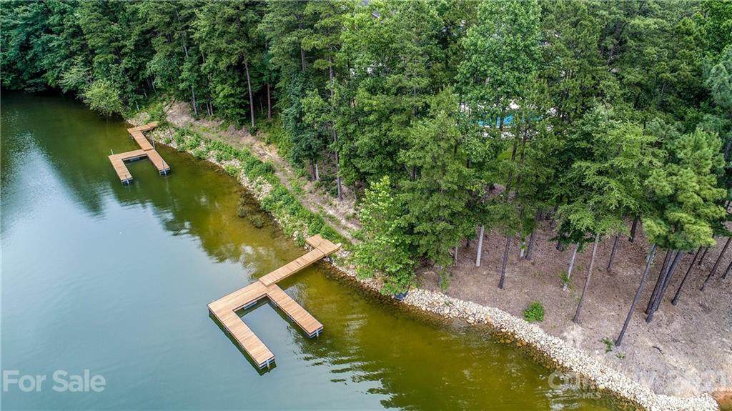 152 Fox Hunt Drive - Photo 1