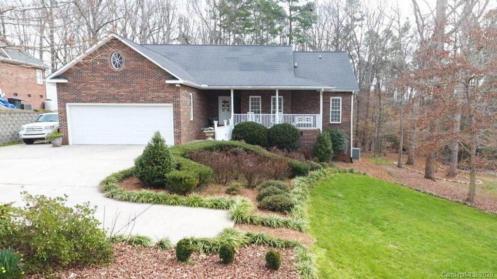 1448 Weatherwood Drive - Photo 1