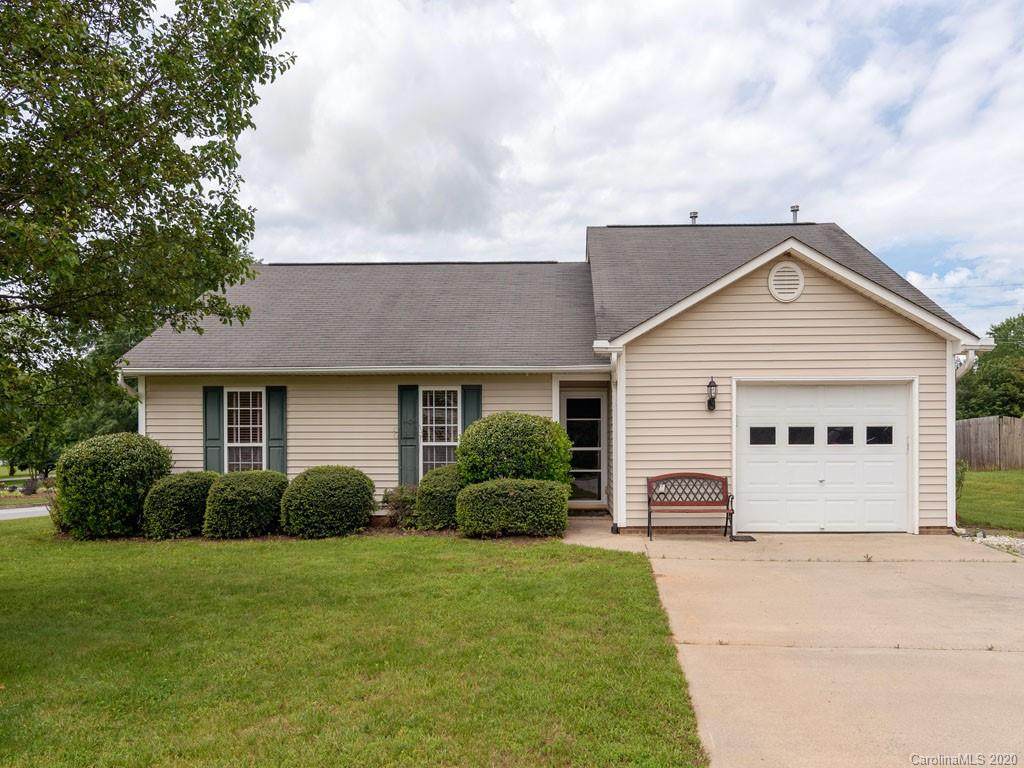 282 Cottage Ridge Road - Photo 1