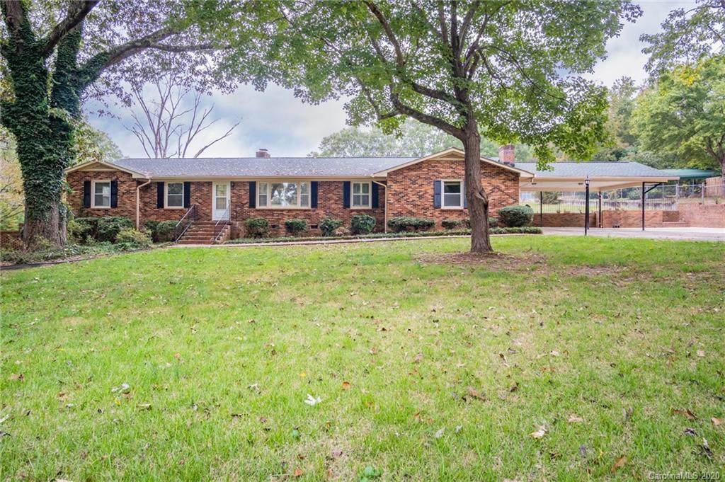 1999 Briarwood Circle - Photo 1