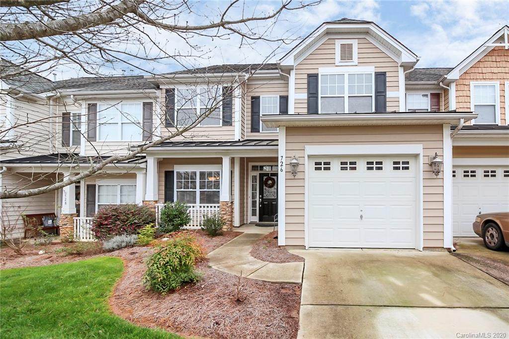 726 Winding Way - Photo 1