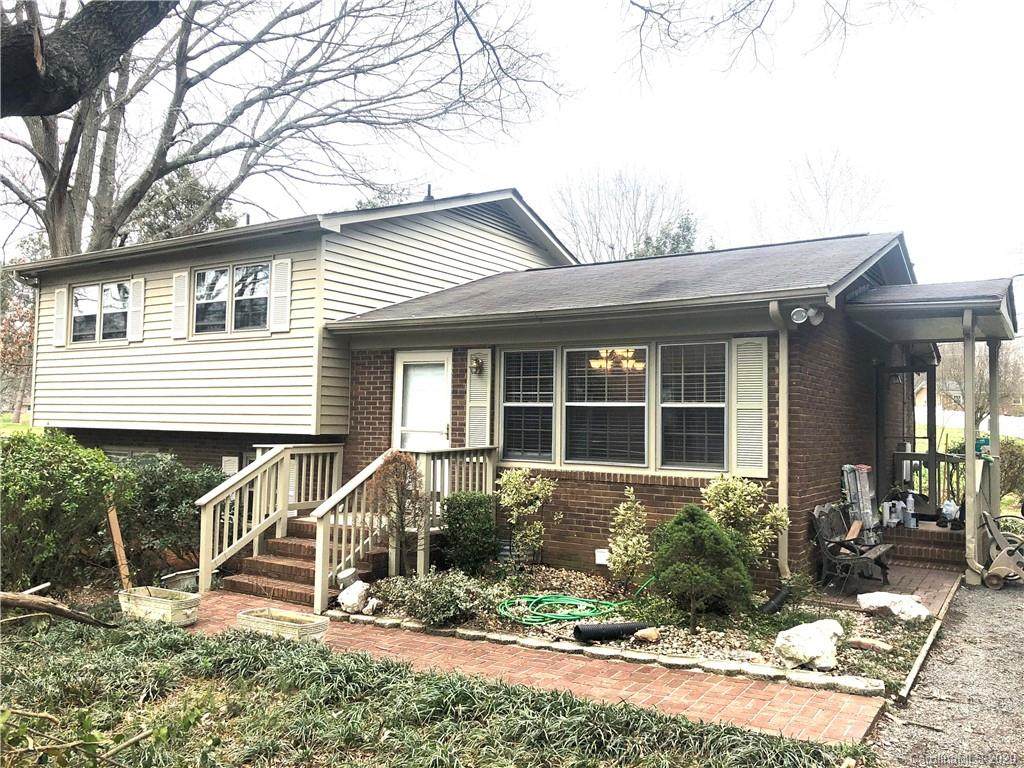 1811 Winfield Drive - Photo 1