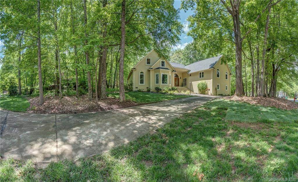 519 Stuart Ridge - Photo 1