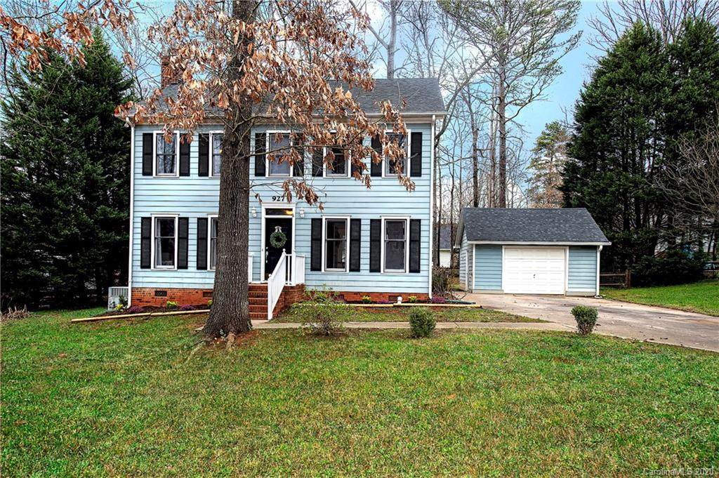 927 Pine Knoll Road - Photo 1
