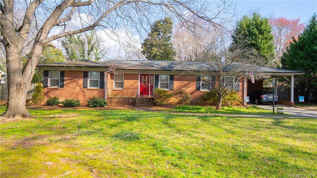 2918 Imperial Drive - Photo 1