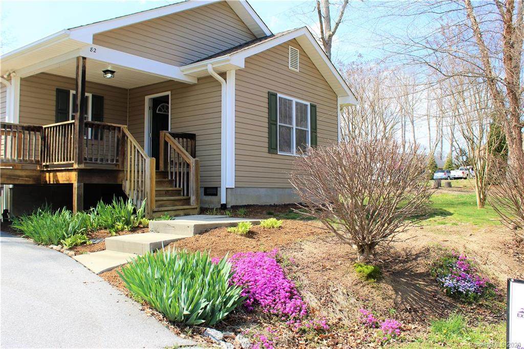 82 Victoria Springs Drive - Photo 1