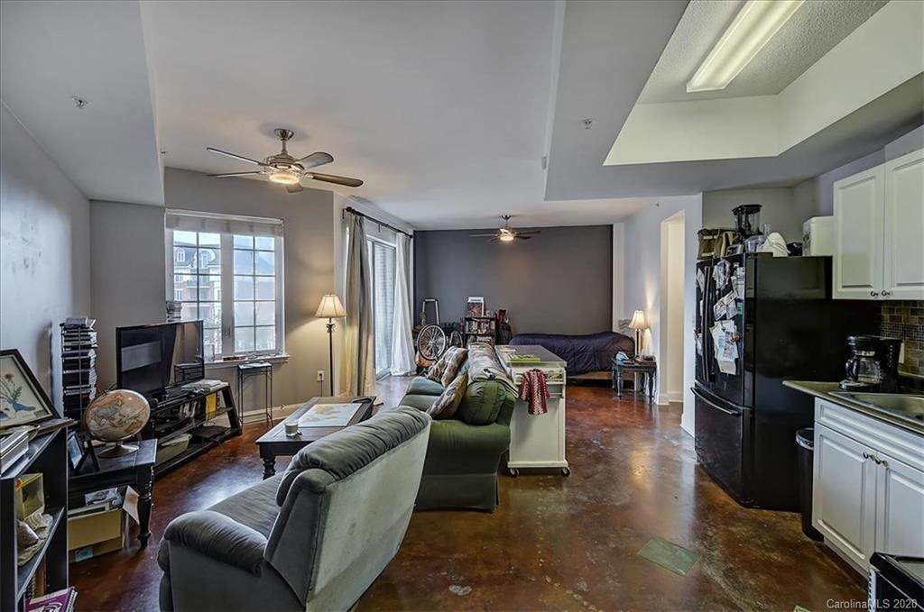 300 5th Street - Photo 1