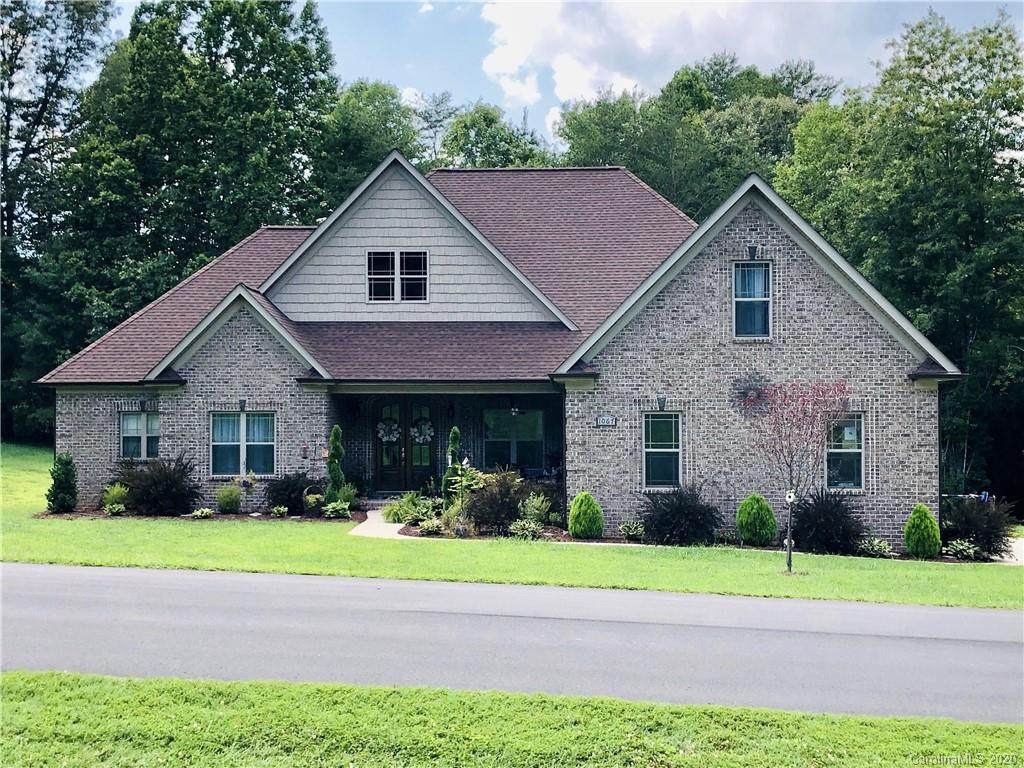 1067 Sprucewood Lane - Photo 1