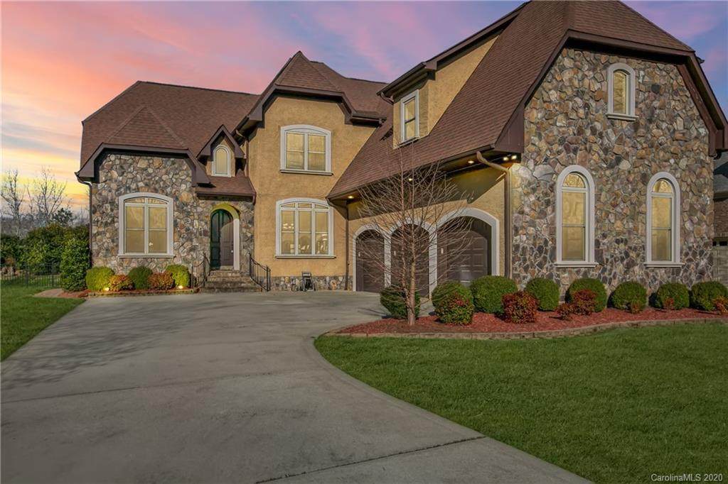 2210 Whiskery Drive - Photo 1