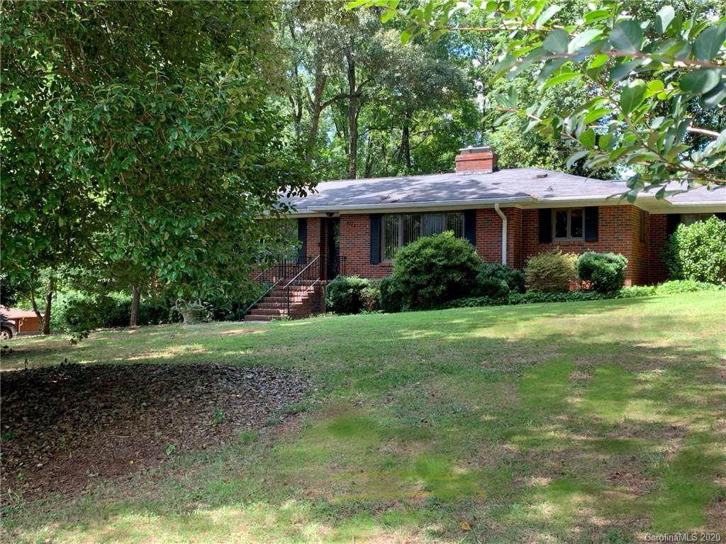 6713 Woodland Circle - Photo 1