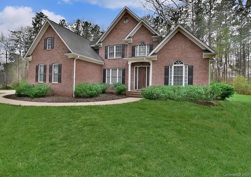 1377 Ridgewood Drive - Photo 1