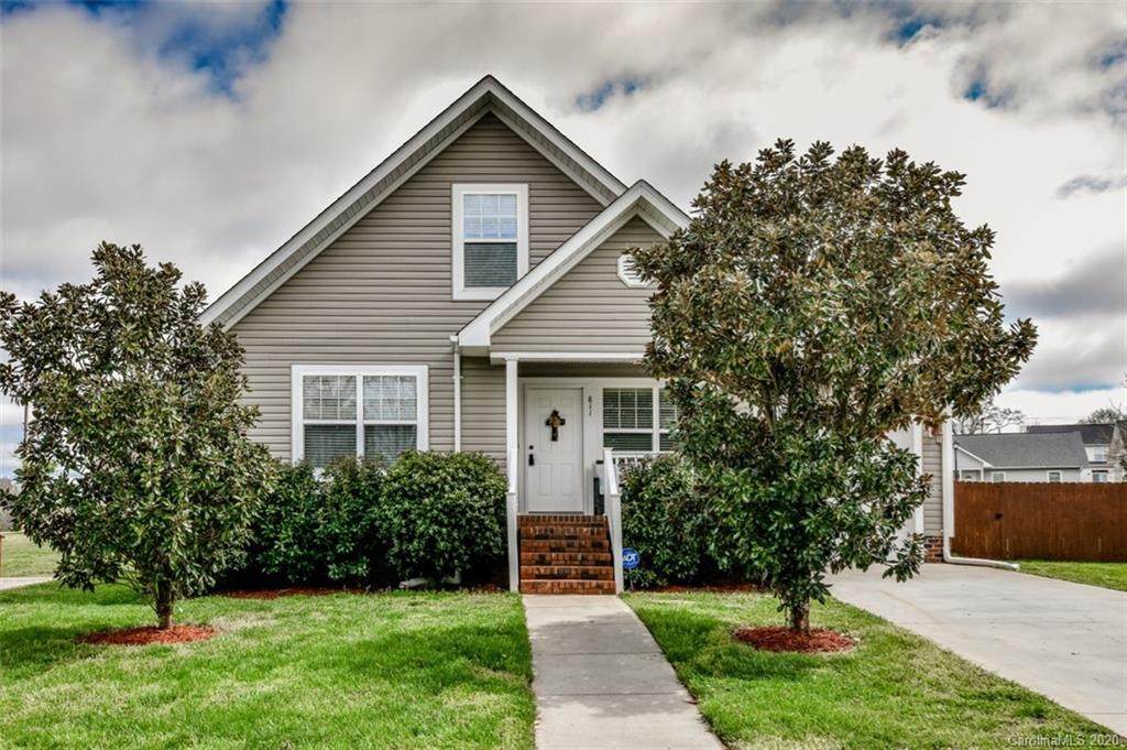811 4th Street - Photo 1